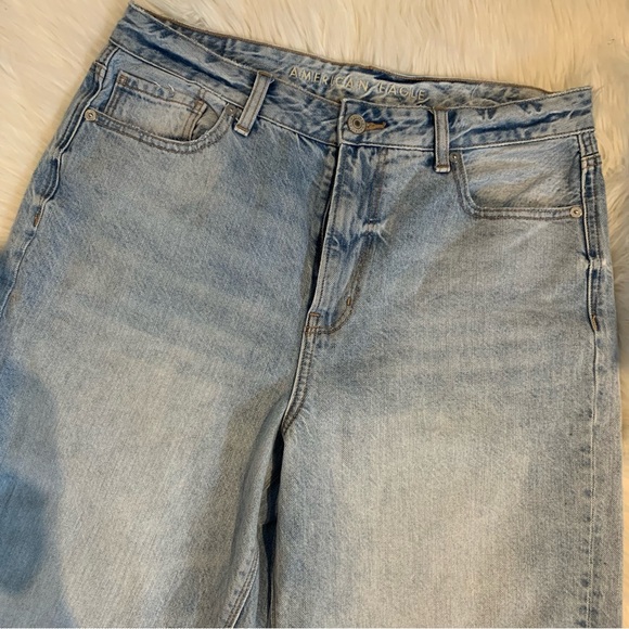 American Eagle Relaxed Fit Mom Jeans - Picture 8 of 8